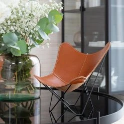 Cuero Design Mini Lepakkotuoli Pampa Mariposa Chocolate, Musta Jalka -Aarikka Shop cuero design mini lepakkotuoli polo 3 web