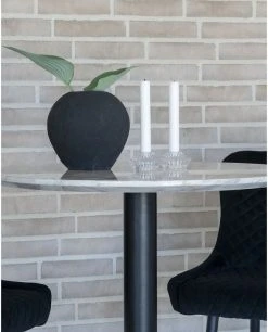 House Nordic Horta Terrakotta Vaasi Musta