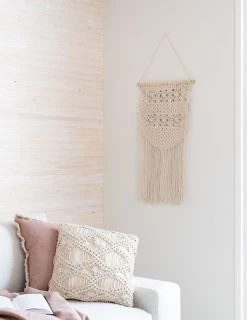 Mattokymppi Makrame-seinävaate 40x80 Cm Luonnonvalkoinen 8 Mattokymppi Makrame-seinävaate 40x80 Cm Luonnonvalkoinen -Aarikka Shop makrame seinavaate 40x80 cm luonnonvalkoinen web 3