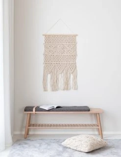 Mattokymppi Makrame-seinävaate 55x90 Cm Luonnonvalkoinen -Aarikka Shop makrame seinavaate 55x90 cm luonnonvalkoinen web