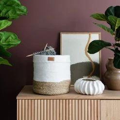 House Doctor Juno Vaasi Ø15 Cm Kameli -Aarikka Shop poiju sisustuskori 25x25 cm web 2