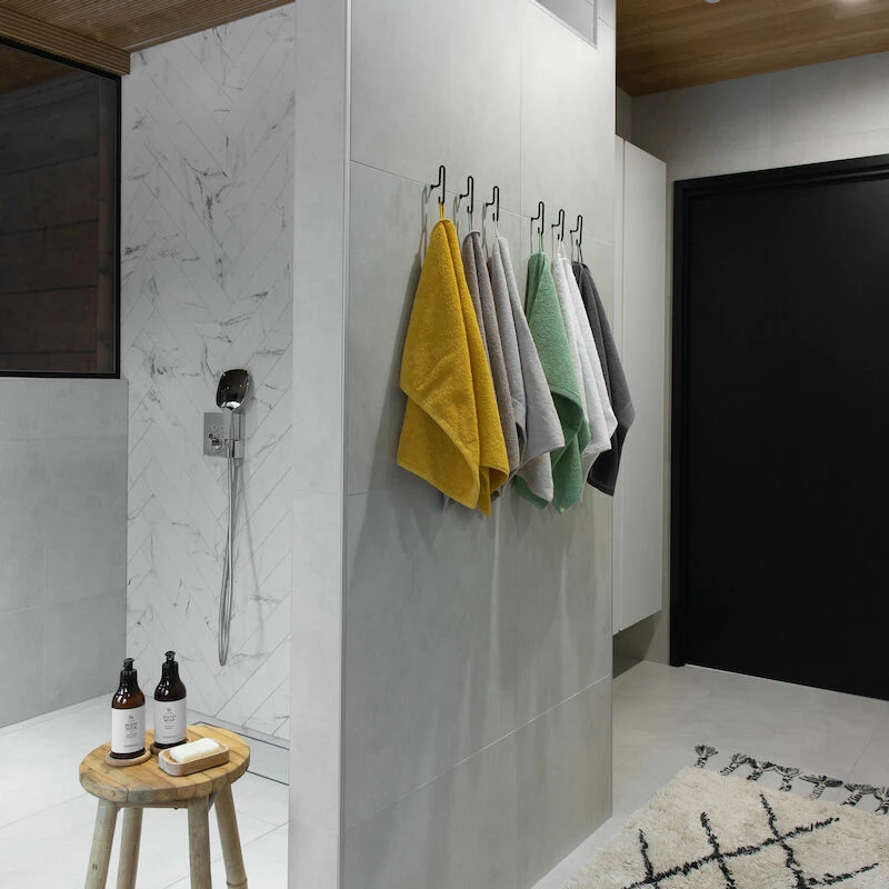 Veke Saana Käsipyyhe 50x70 Cm Tummanharmaa 3 Veke Saana Käsipyyhe 50x70 Cm Tummanharmaa