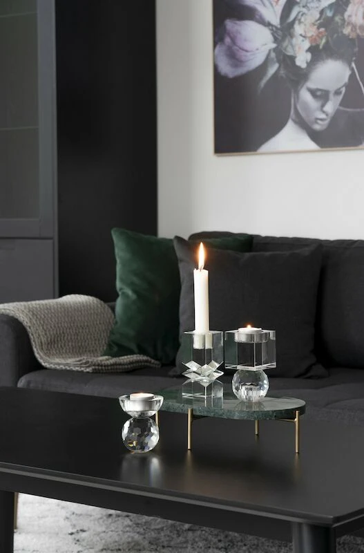 House Nordic Vegas Marble Tarjotin Messinkijaloilla 7 House Nordic Vegas Marble Tarjotin Messinkijaloilla - Image 5